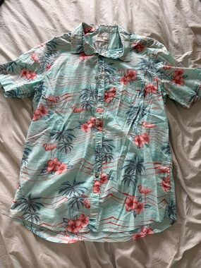 Billabong Tropical short sleeve button down with flamingos and hibiscus